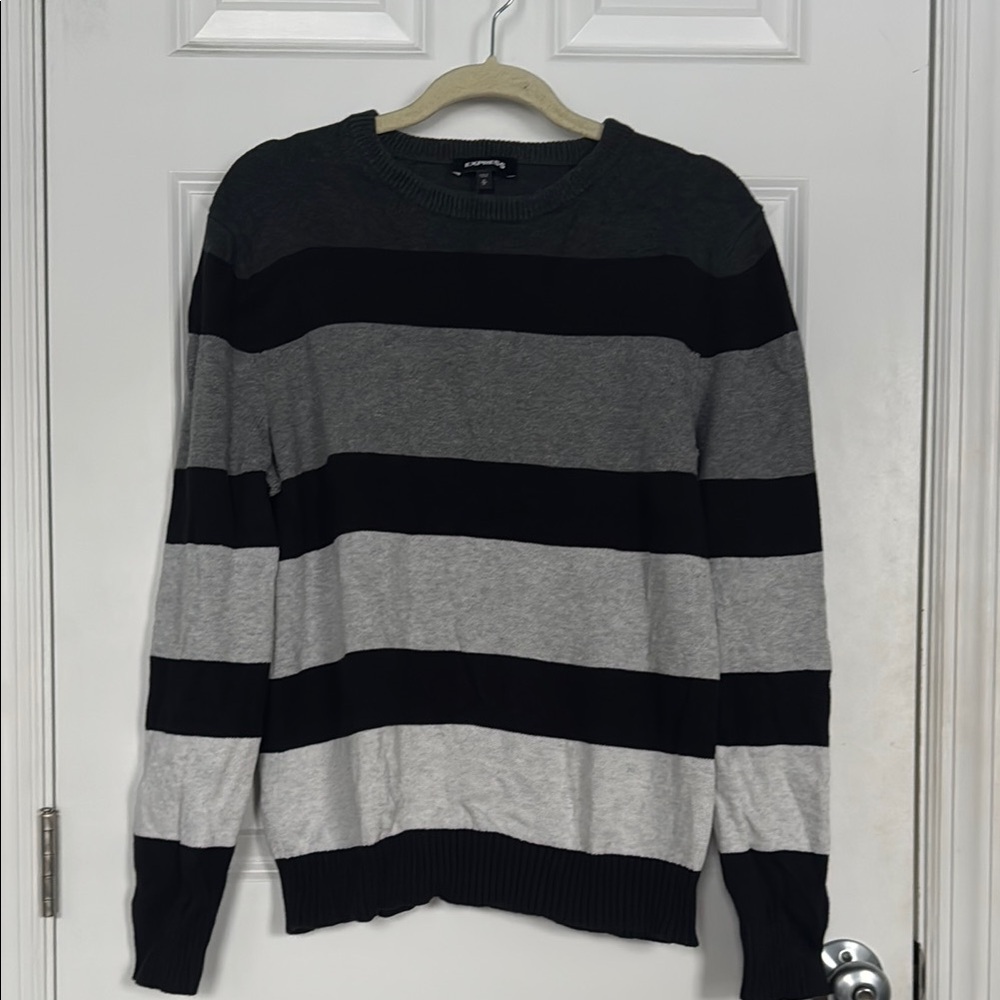 Express Men’s Black and Gray Stripes Crewneck Sweater